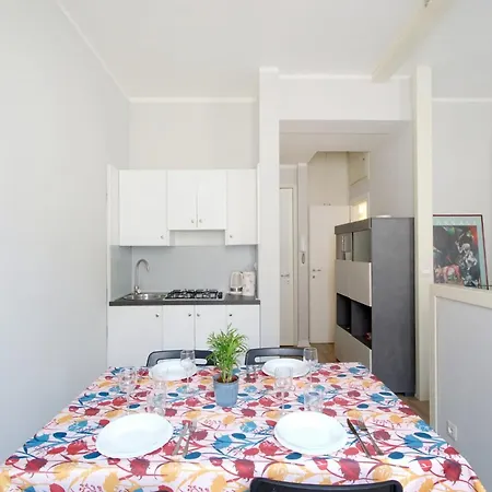 Guesthost - Comfy Studio-flat Near Center Appartamento Verona