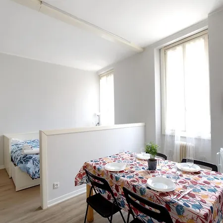 Guesthost - Comfy Studio-flat Near Center Apartman Verona