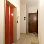 Guesthost - Comfy Studio-flat Near Center Apartament Werona